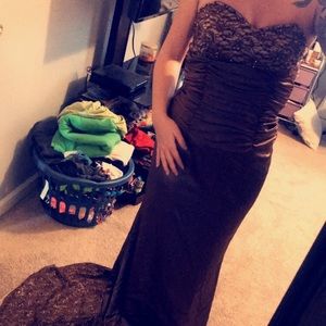 Gorgeous brown Alyce prom dress